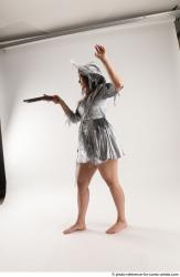 LUCI_AVIOL LADY WITH GUN